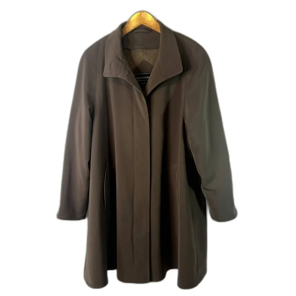 Regent Park Classic Tan Car‎ Trench Coat Size Medium